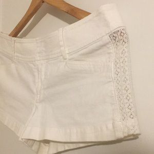 White shorts with lace side panel